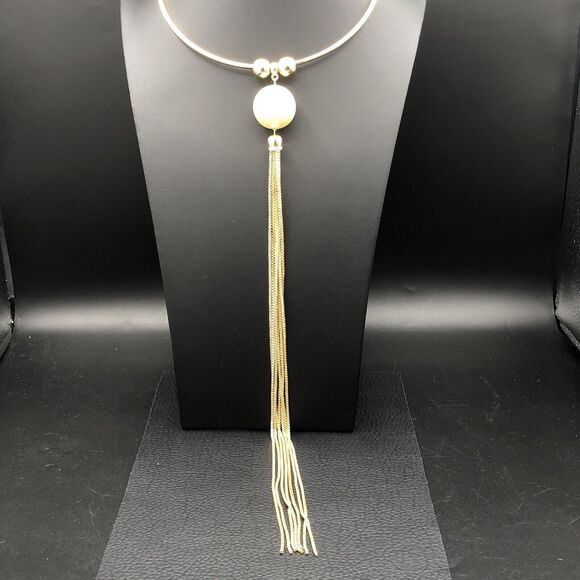 Long Tassel Necklace MCM Style Faux Pearl Pendant on 18 inch Gold Tone Neck Wire - Picture 2 of 10